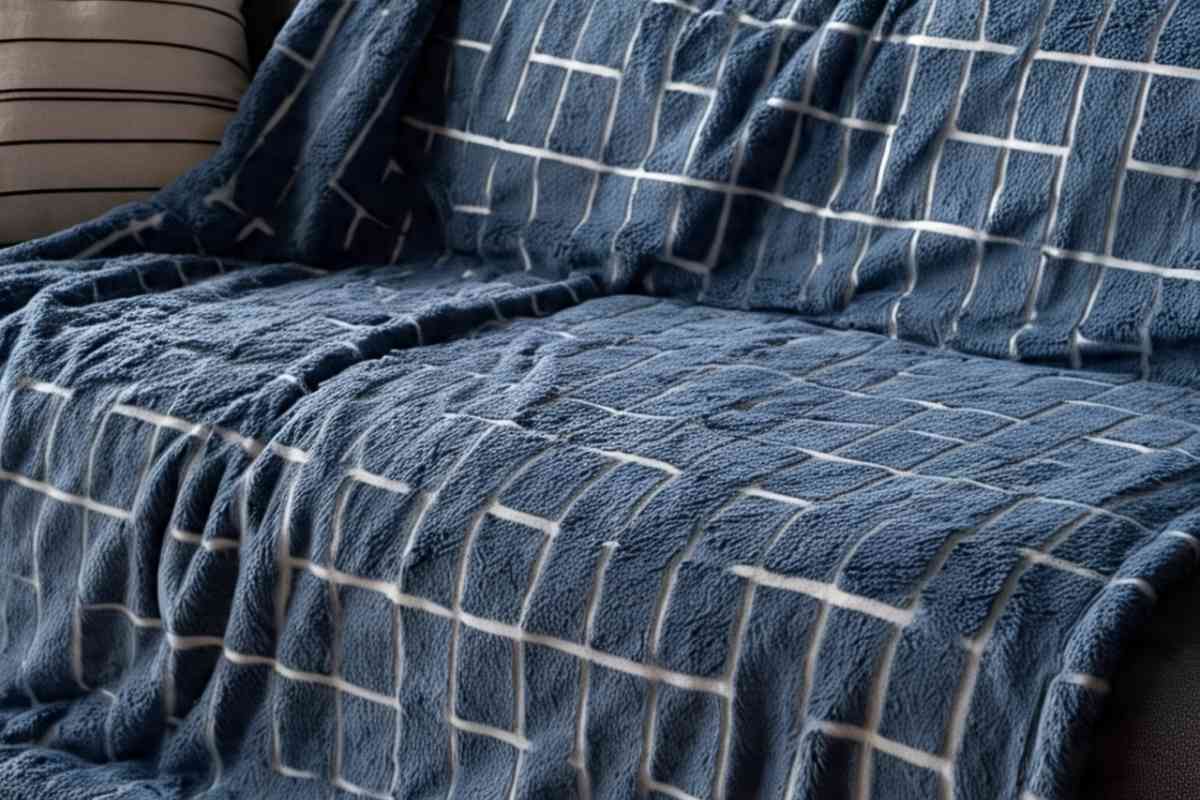Weighted Blanket vs Heated Blanket