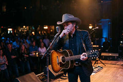 What Disease Does Dwight Yoakam Have?