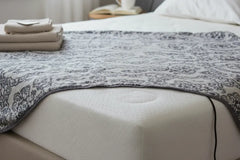 Can You Use an Electric Blanket With a Tempur Mattress?
